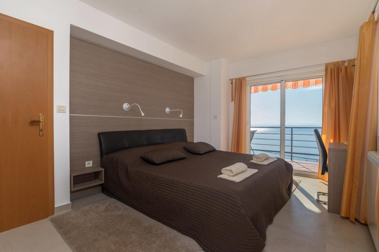 Apartments Villa Adore Icici Bagian luar foto