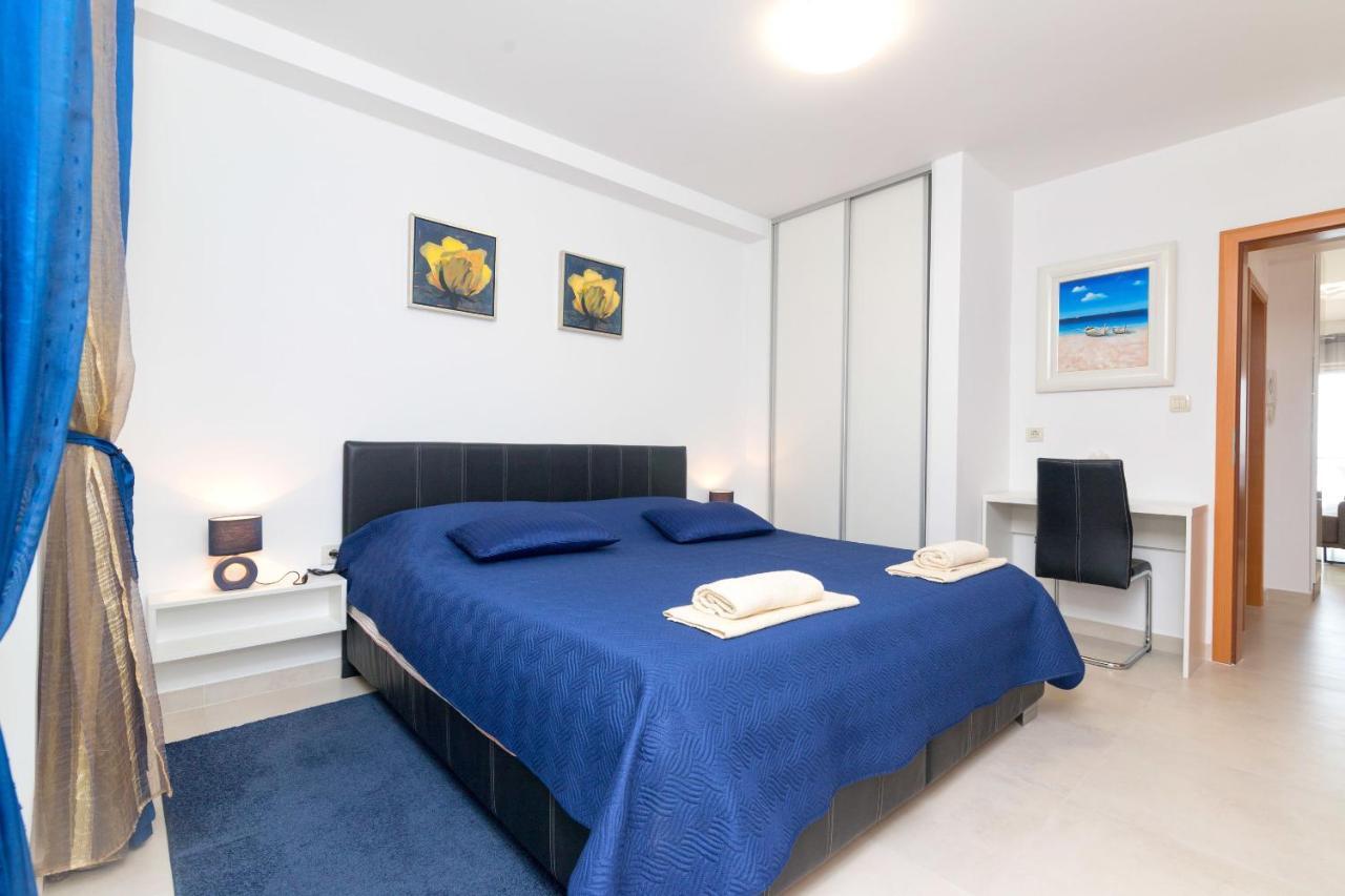 Apartments Villa Adore Icici Bagian luar foto